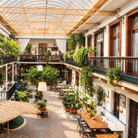 Atrium Old Town * Nitra